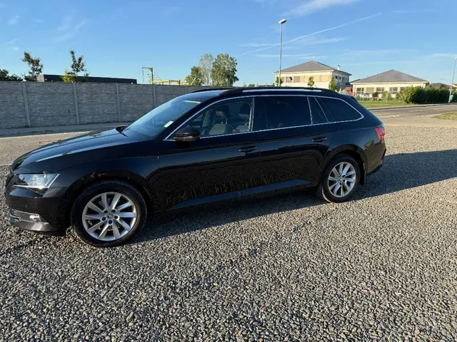 Skoda Superb Combi 2016 photo 3