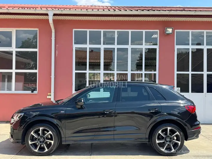 Audi Q3 2021 photo 2