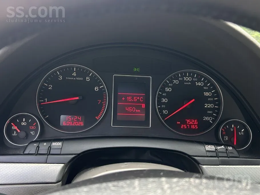 Audi A4 2001 photo 5