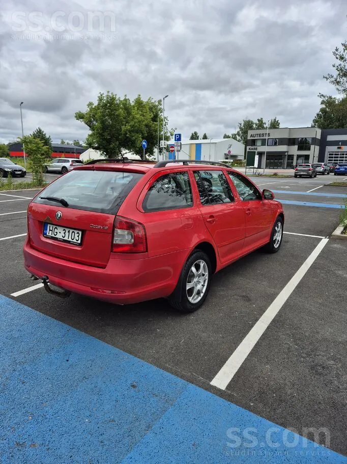 Skoda Octavia 2008 photo 2