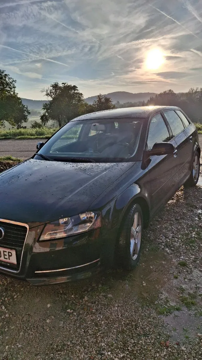Audi A3 2011 photo 2