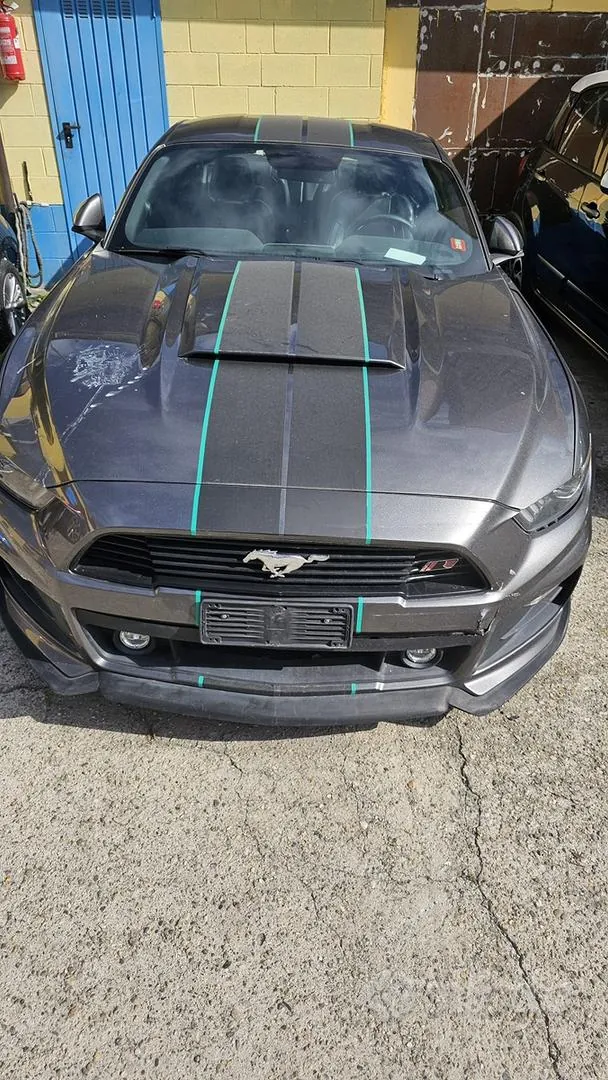 Ford Mustang 2015 photo 2