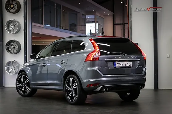 Volvo Xc60 2017 photo 2