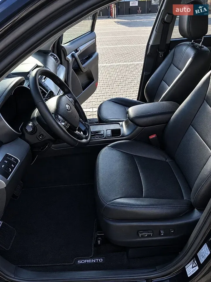 Kia Sorento 2012 photo 5