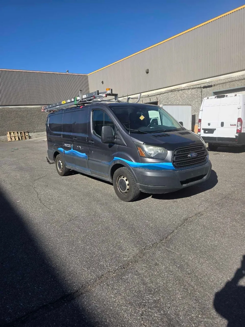 Ford Transit 2015 photo 2