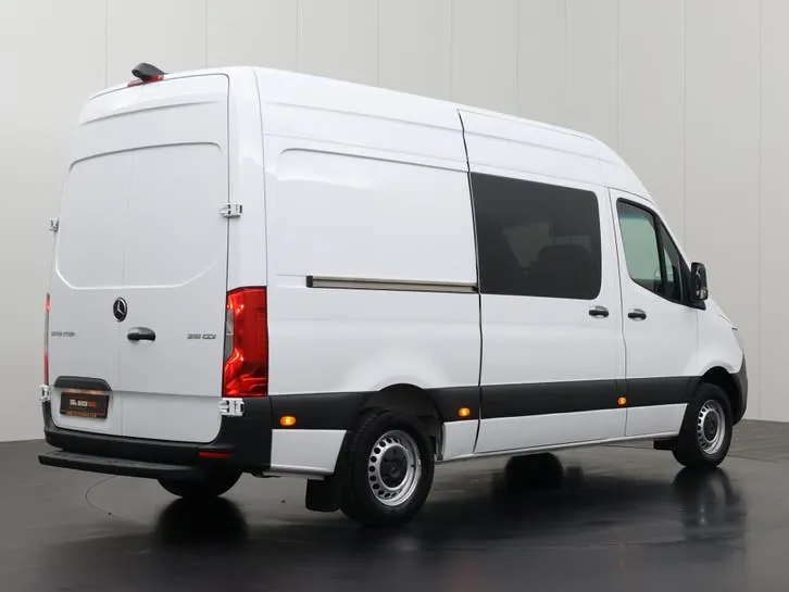 Mercedes-Benz Sprinter 2021 photo 2