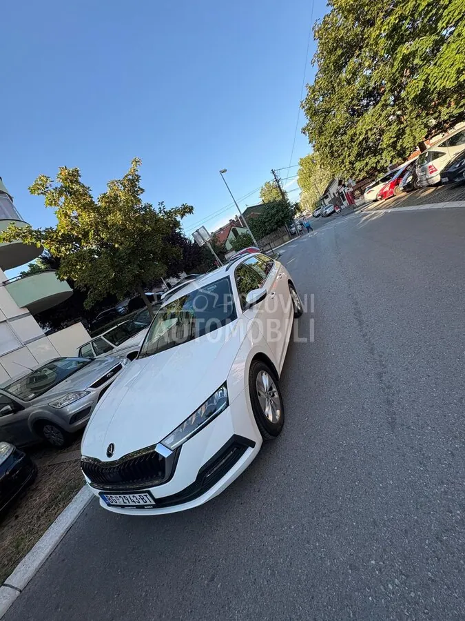 Skoda Octavia 2021 photo 3