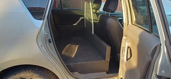 Toyota Sportsvan 2013 photo 5