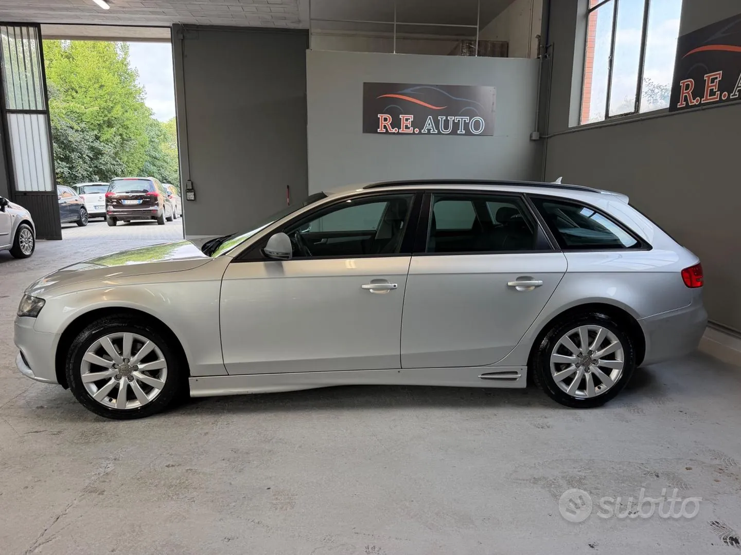 Audi A4 2011 photo 3