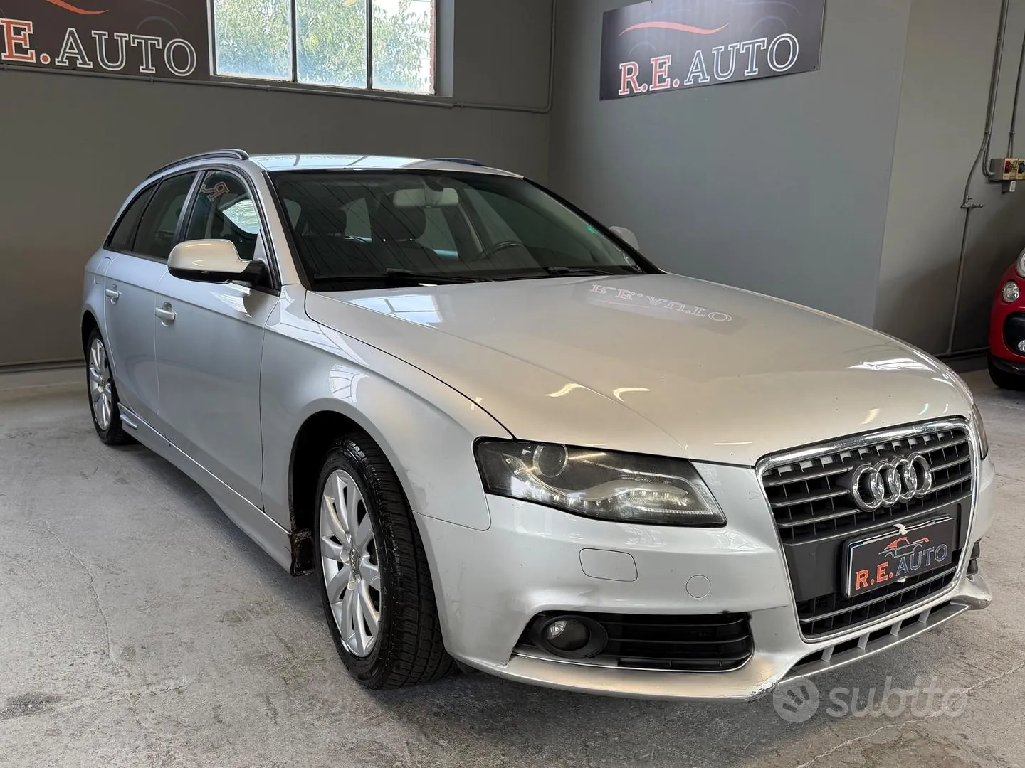 Audi A4 2011 photo 5