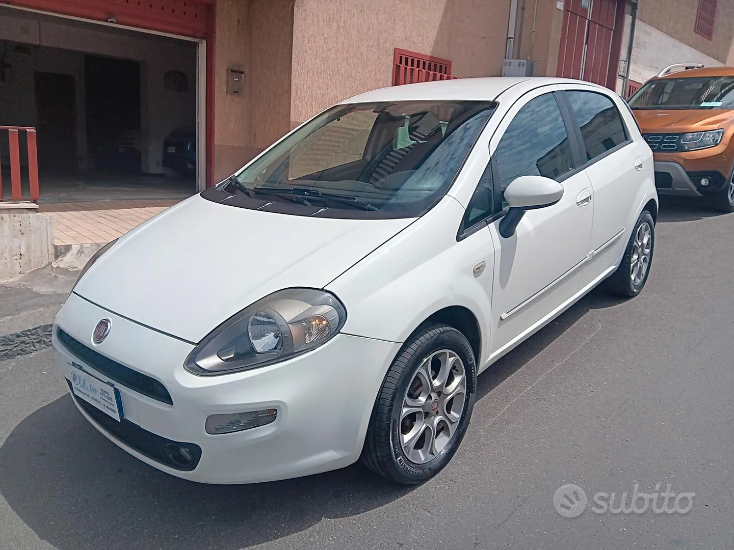 Fiat Punto 2014 photo 2