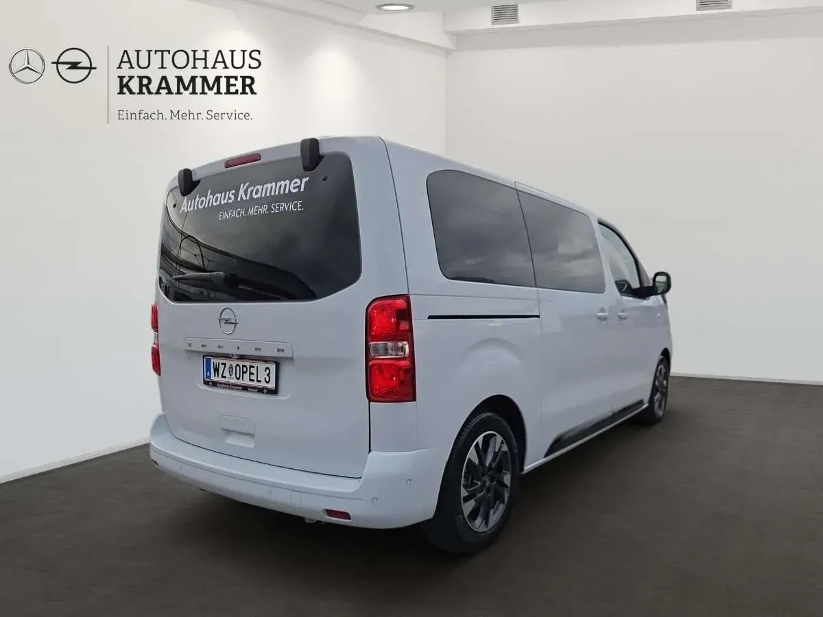 Opel Zafira 2025 photo 3