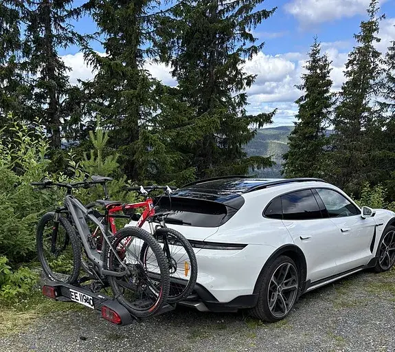 Porsche Taycan 4