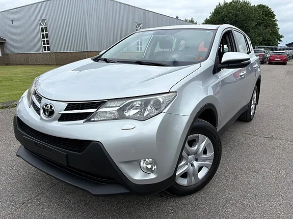 Toyota Rav4 2015 photo 2