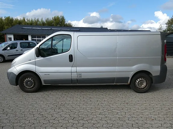 Nissan Primastar 2008 photo 4