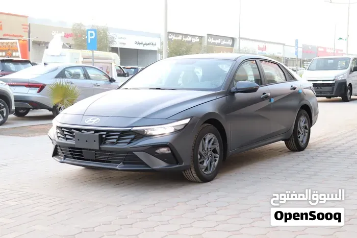 Hyundai Elantra 2027 photo 3