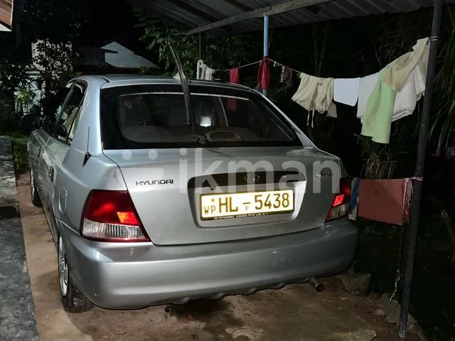 Hyundai Accent 2002 photo 2