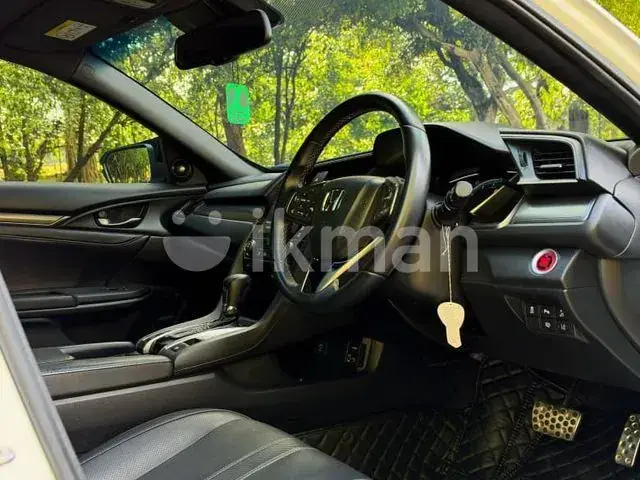 Honda Civic 2019 photo 5