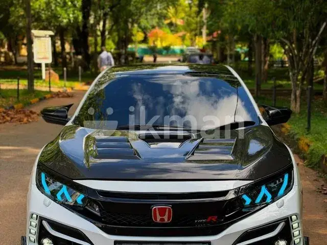 Honda Civic 2019 photo 2