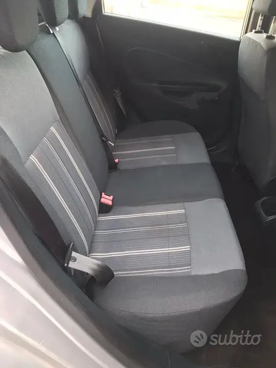 Ford Fiesta 2009 photo 5