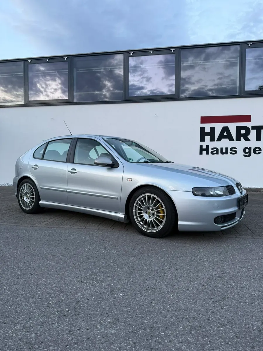 Seat Leon 2005 photo 2