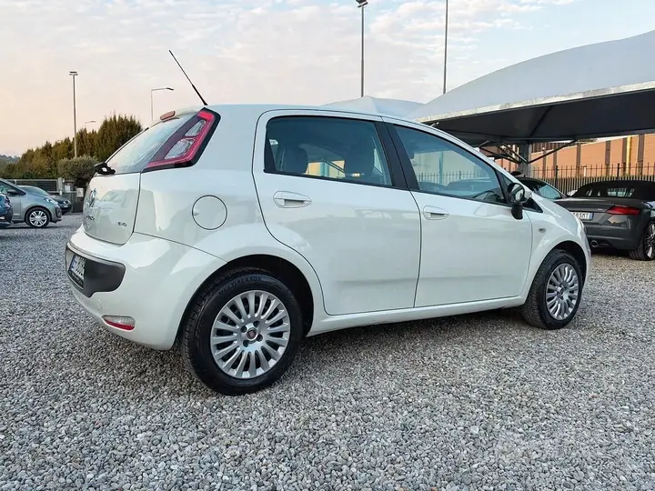 Fiat Punto Evo 2010 photo 5