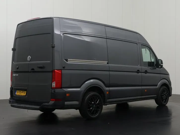 Volkswagen Crafter 2023 photo 2