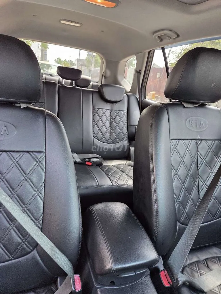 Kia Carens 2011 photo 4