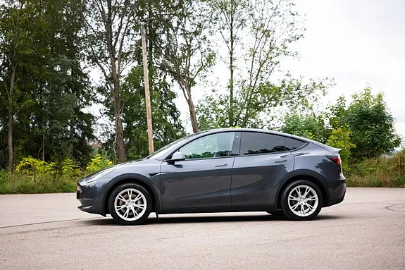 Tesla Model Y 2022 photo 4