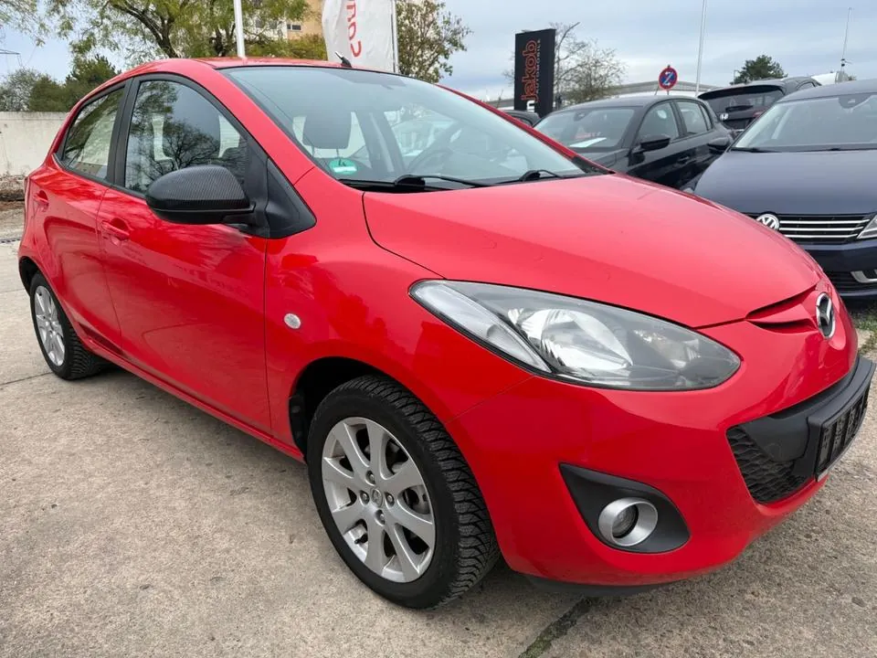 Mazda 2