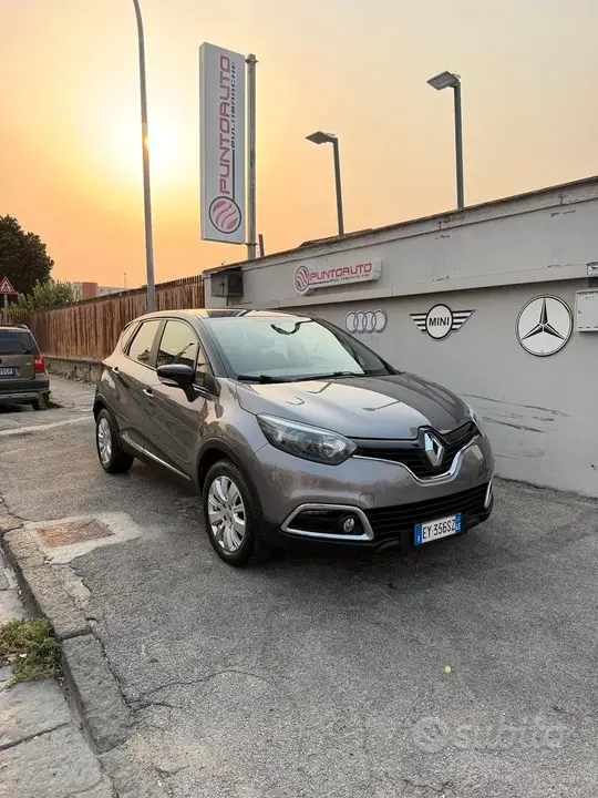 Renault Captur 2015 photo 2