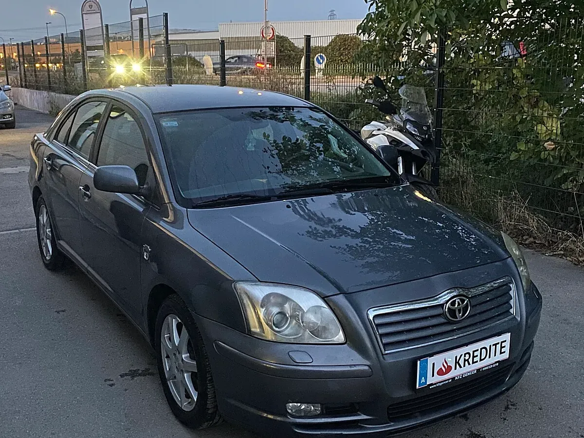 Toyota Avensis 2006 photo 3