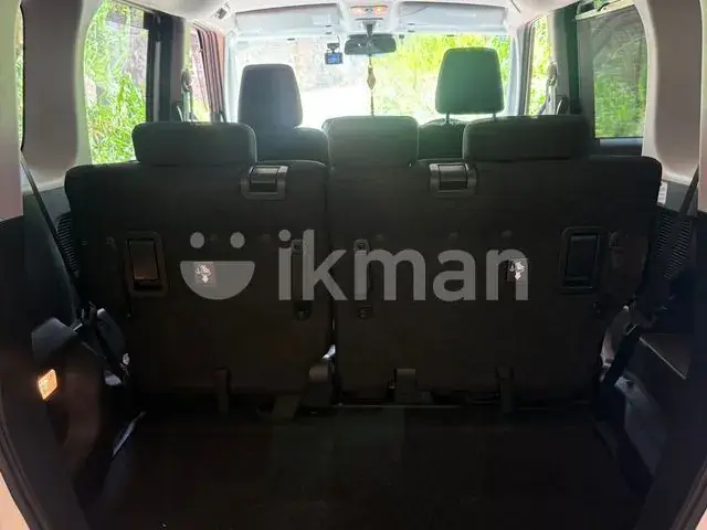 Toyota Roomy 2023 photo 4