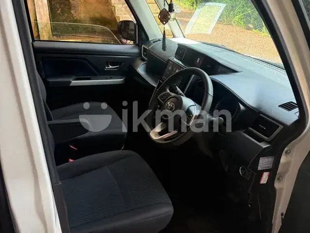 Toyota Roomy 2023 photo 2