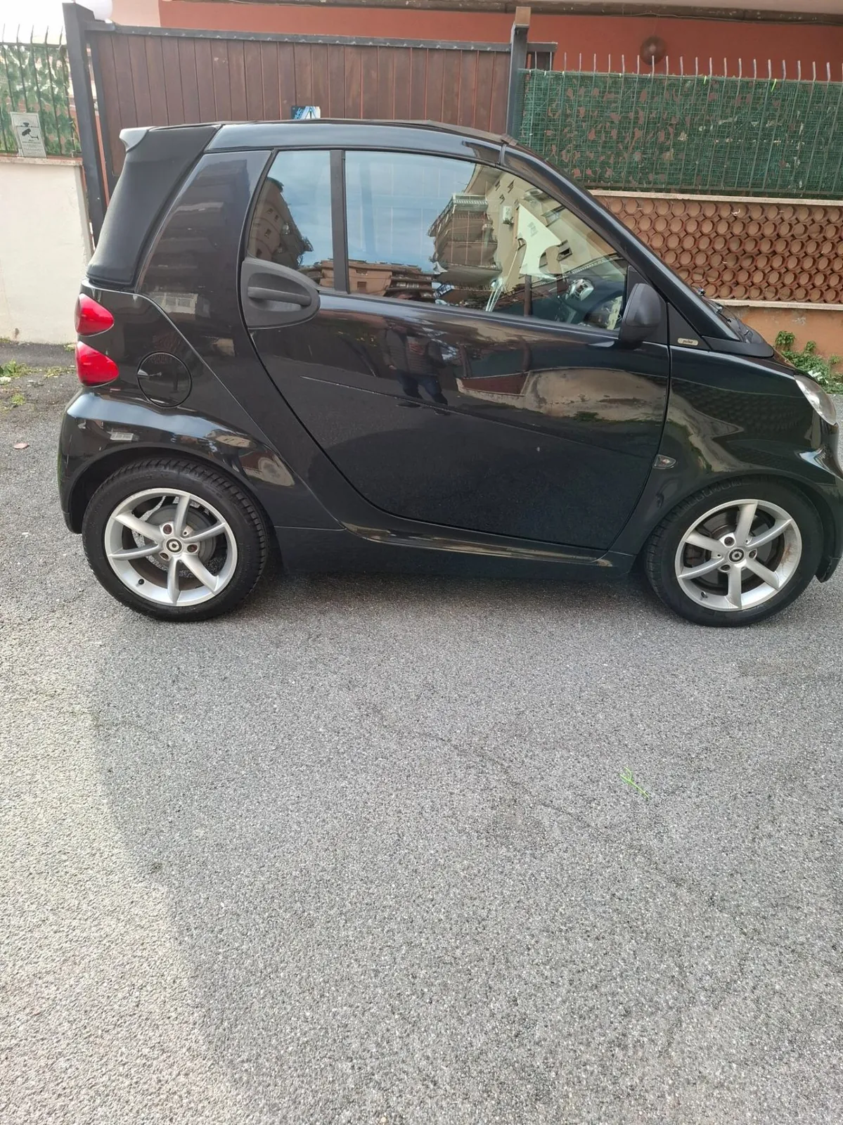 Smart Fortwo 2011 photo 4