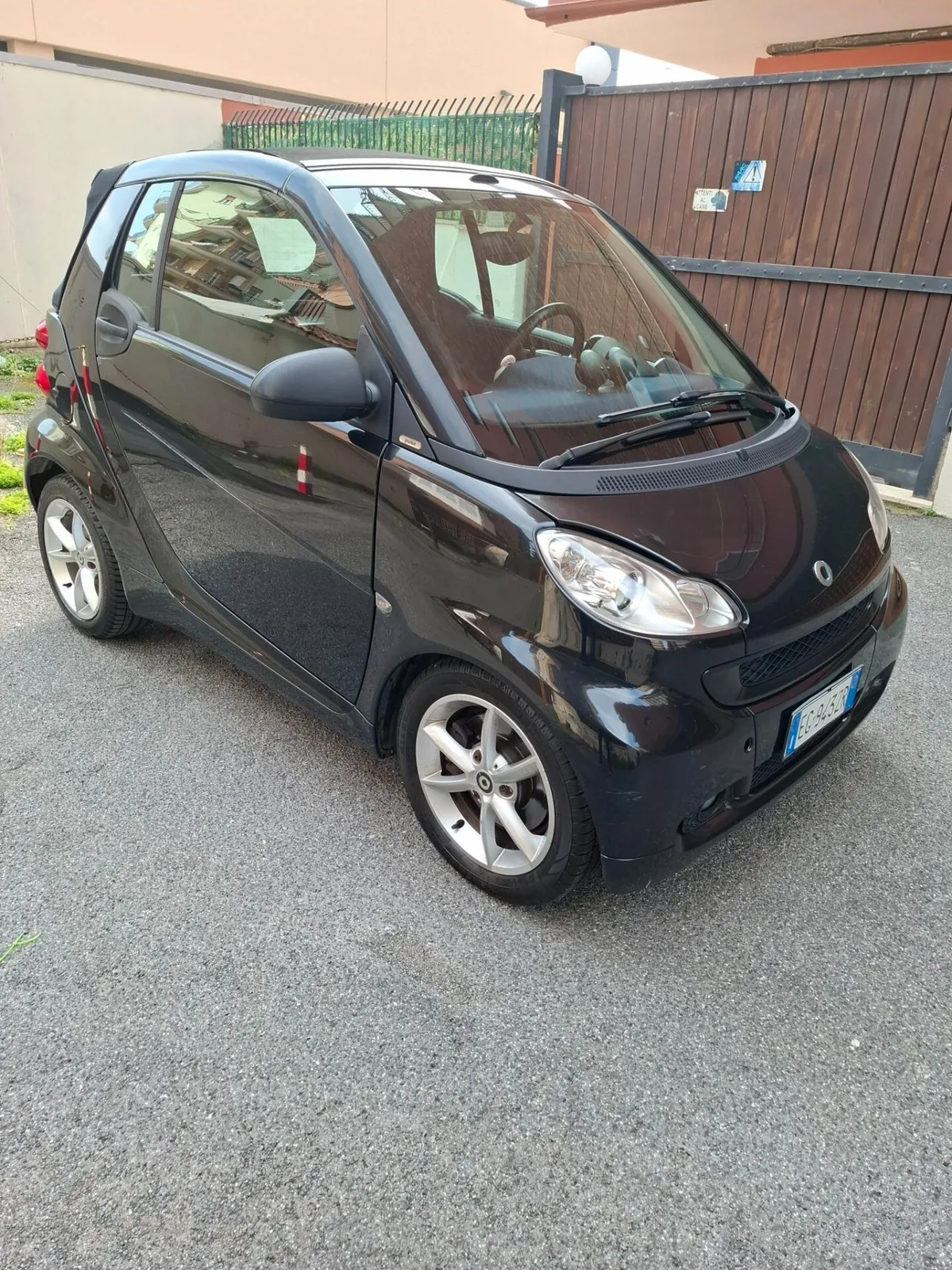 Smart Fortwo 2011 photo 3