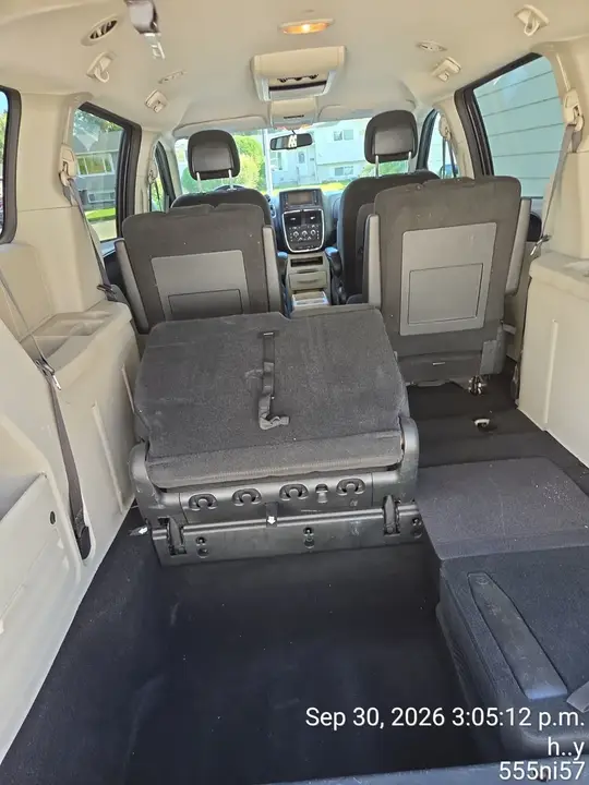 Dodge Grand Caravan 2017 photo 3