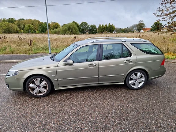 Saab 9-5 2009 photo 2
