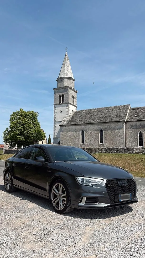 Audi A3 2016 photo 2