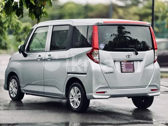 Toyota Roomy 2024 photo 2