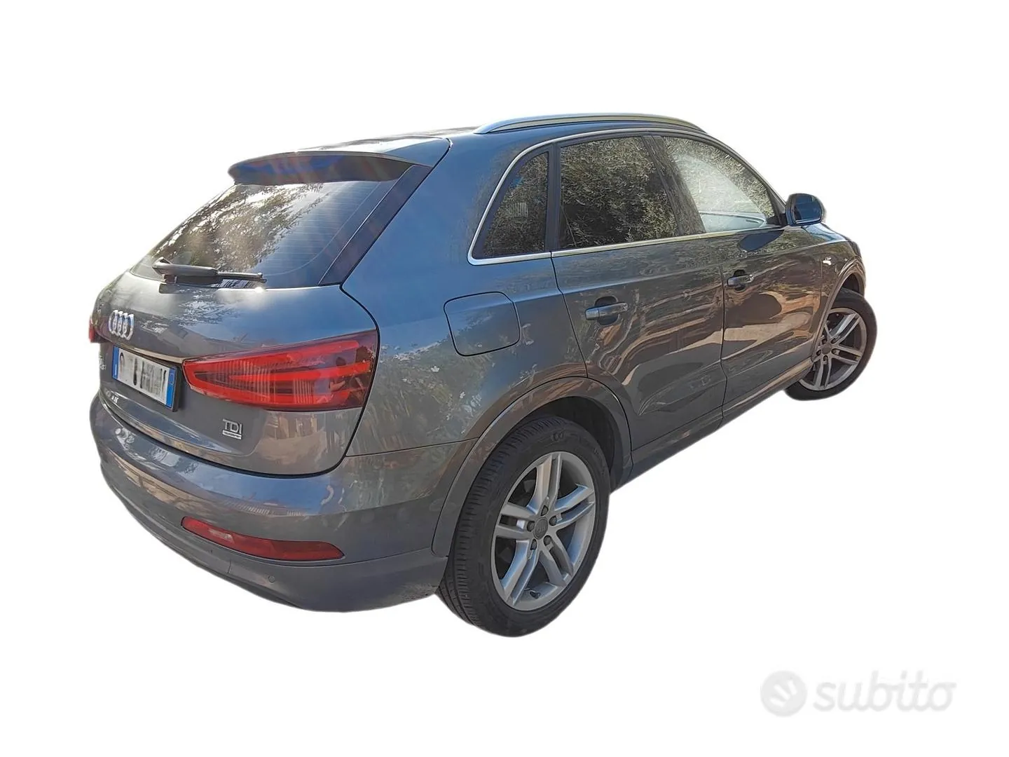 Audi Q3 2015 photo 2