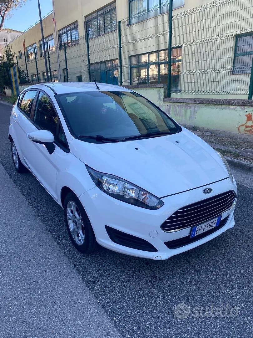 Ford Fiesta 2013 photo 3