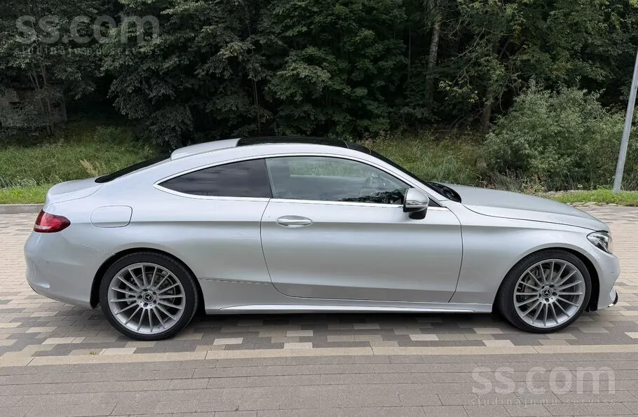 Mercedes-Benz C220D 2016 photo 2