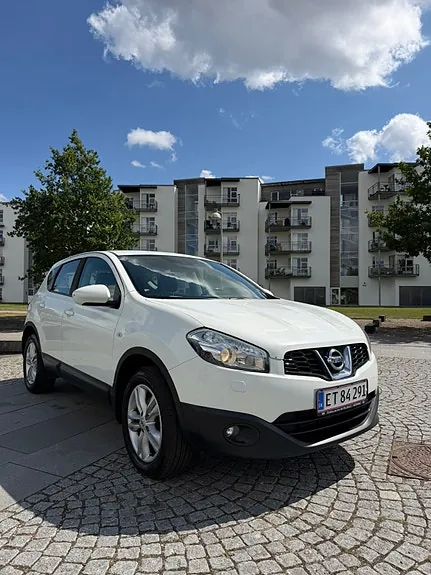 Nissan Qashqai 2011 photo 2
