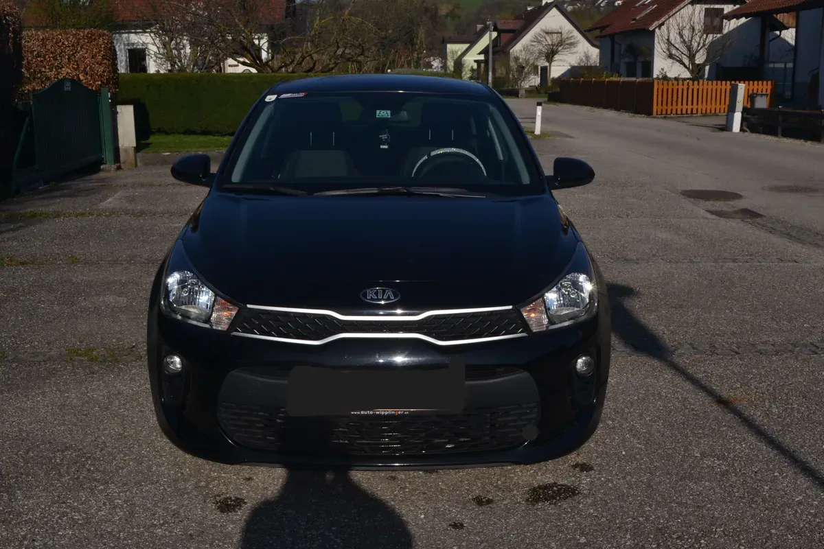 Kia Rio 2019 photo 2