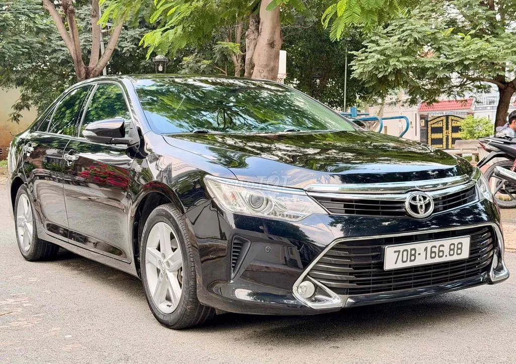 Toyota Camry 2017 photo 2