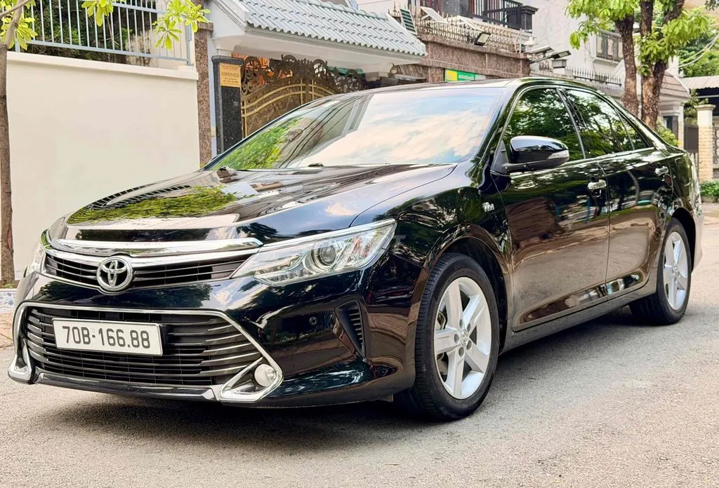 Toyota Camry 2017 photo 3