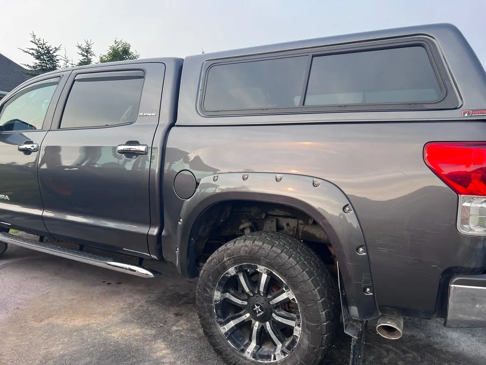 Toyota Tundra 2011 photo 5