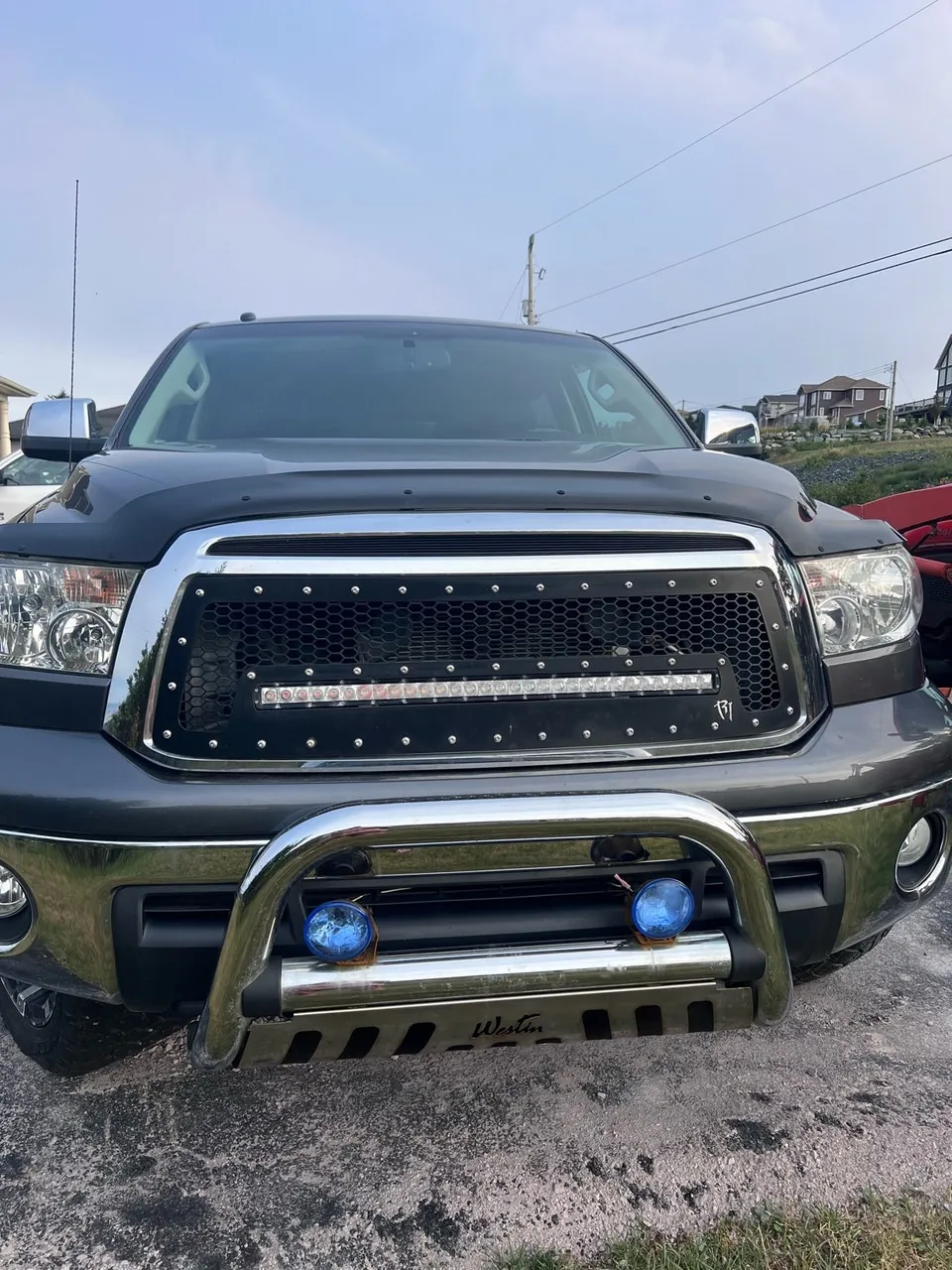 Toyota Tundra 2011 photo 3