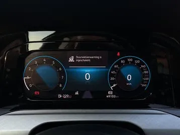 Volkswagen Golf 2022 photo 3